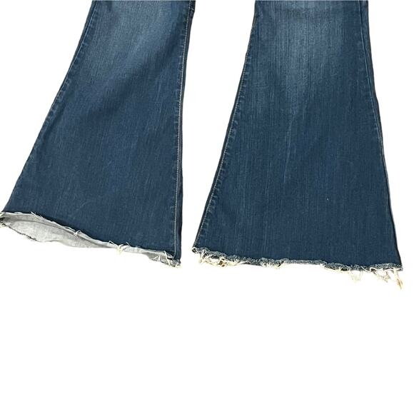 Judy Blue High Waist Super Flare Denim Size 9 - Picture 3 of 6